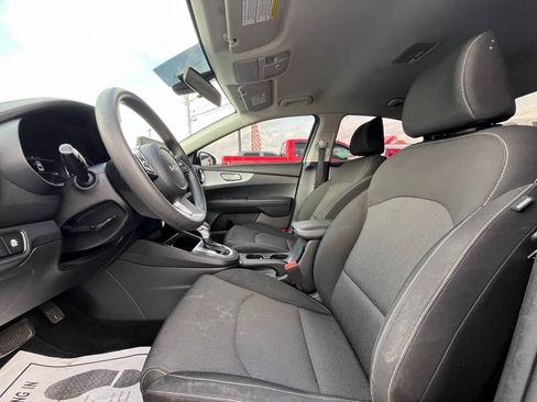 Used 2022 Kia Forte LXS FWD image 23