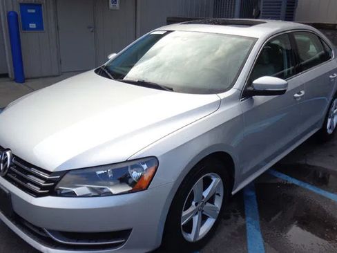 Used 2013 Volkswagen Passat 2.5 SE FWD image 5