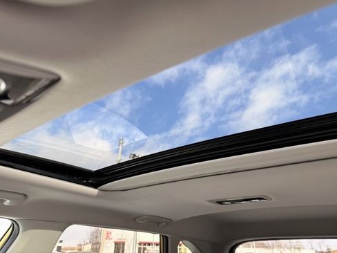 Used 2021 Kia Seltos SX w/ SX Sunroof Package image 25