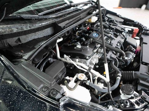 Used 2023 Toyota Corolla LE image 31