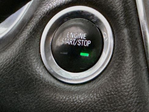 Used 2021 Chevrolet Traverse LS FWD image 21