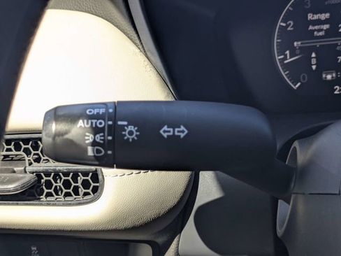 Used 2024 Honda HR-V LX image 23