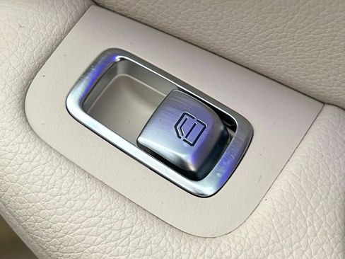 Certified 2022 Mercedes-Benz GLC 300 4MATIC image 26