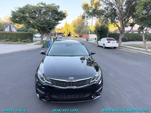 Used 2019 Kia Optima LX w/ LX 17" Wheel Package FWD image 2