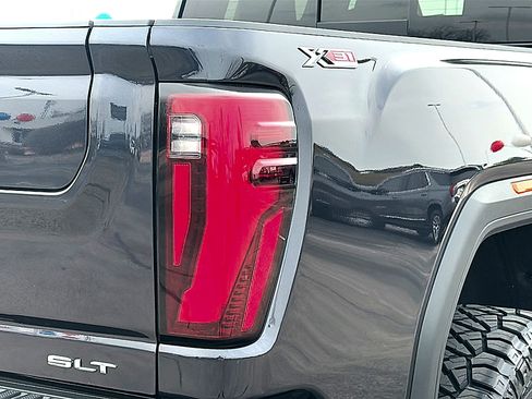 New 2025 GMC Sierra 2500 SLT w/ Texas SLT Premium Package image 11