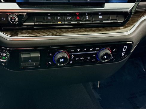 New 2026 Chevrolet Silverado 1500 LT image 11