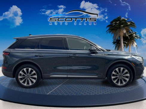 Used 2020 Lincoln Corsair Reserve w/ Equipment Group 201A image 8