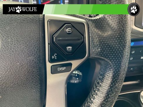 Used 2014 Toyota 4Runner Limited image 13