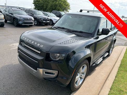 Used 2023 Land Rover Defender 130 SE AWD/4WD image 3