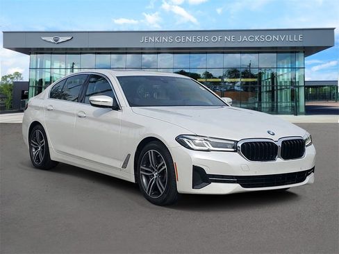 Used 2023 BMW 530i w/ Premium Package image 1
