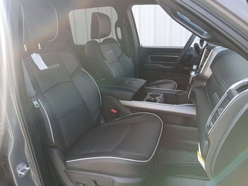 New 2026 RAM 4500 4x4 Crew Cab DRW w/ Laramie Trim Package image 28