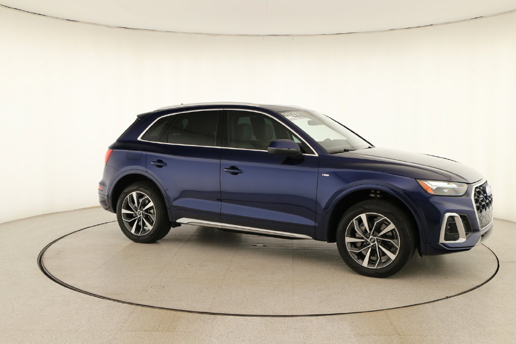 Certified 2023 Audi Q5 2.0T Premium w/ Convenience Package AWD/4WD image 9