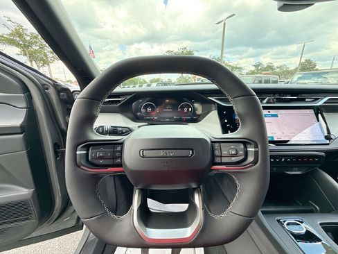New 2026 Jeep Cherokee Limited AWD/4WD image 15