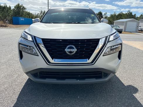 Used 2023 Nissan Rogue SV image 30