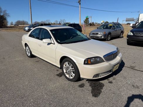Used 2004 Lincoln LS image 1