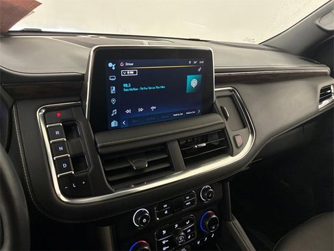 Used 2024 Chevrolet Suburban Premier w/ Advanced Technology Package image 26