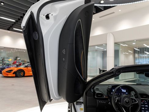 New 2026 McLaren Artura Spider RWD image 49