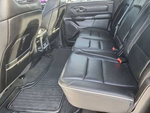 Used 2022 RAM 1500 Limited w/ Off-Road Group image 10