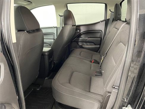 Used 2017 GMC Canyon SLE image 17