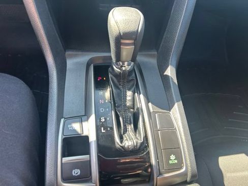 Certified 2018 Honda Civic EX image 30
