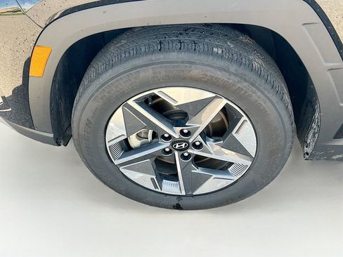 Used 2025 Hyundai Tucson SEL AWD/4WD image 31