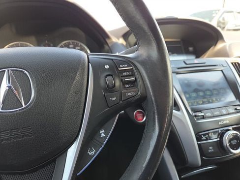 Used 2018 Acura TLX FWD image 19
