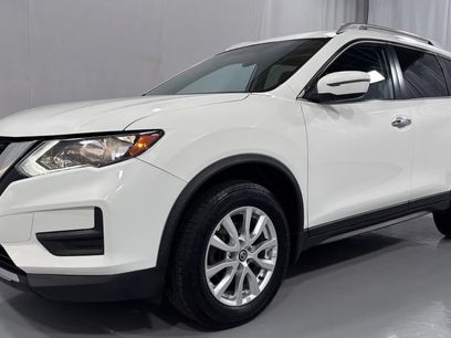Used 2017 Nissan Rogue SV