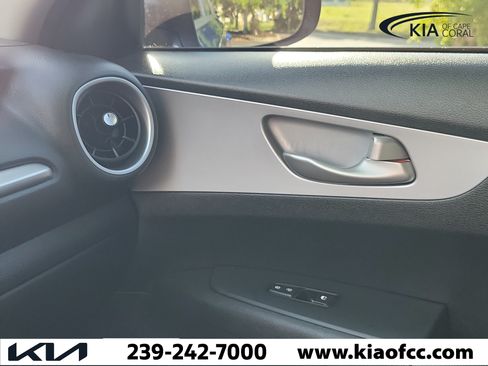 Used 2024 Kia Forte LXS w/ LXS Technology Package FWD image 30
