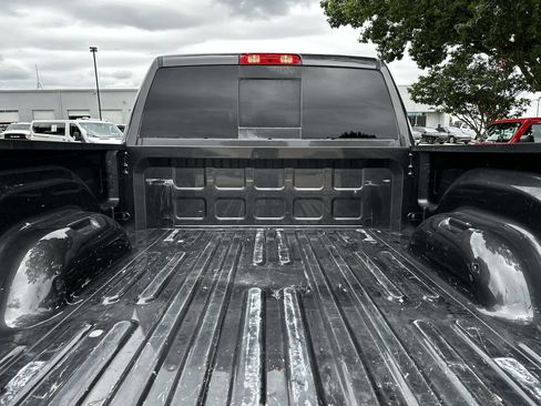 Used 2024 RAM 2500 Laramie w/ Safety Group AWD/4WD image 32