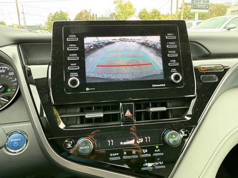 Used 2022 Toyota Camry SE image 22