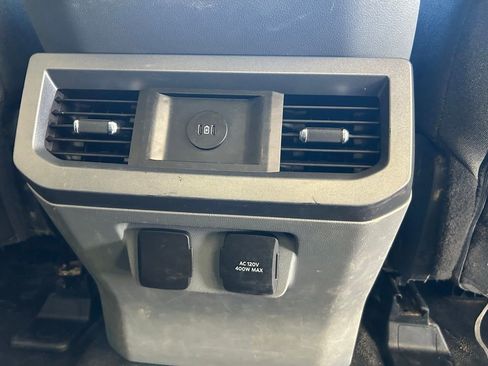 Used 2024 Ford F350 XLT w/ FX4 Off-Road Package AWD/4WD image 30