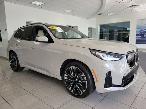 Used 2026 BMW X3 xDrive30 w/ Premium Package AWD/4WD image 2