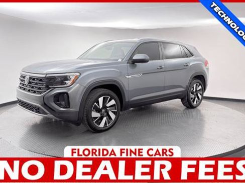 Used 2024 Volkswagen Atlas Cross Sport SE FWD image 1