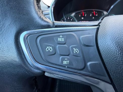 Used 2019 Chevrolet Equinox LT AWD/4WD image 22
