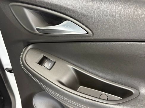 Used 2025 Buick Encore GX Preferred FWD image 26