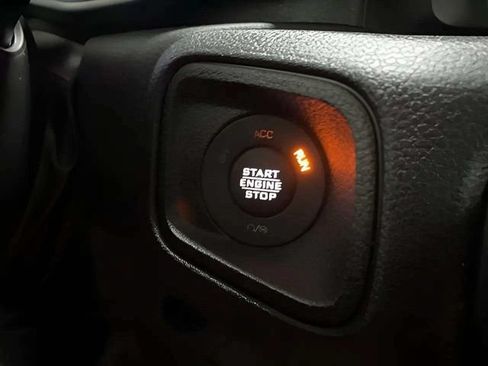 Used 2024 Jeep Wrangler Unlimited AWD/4WD image 34
