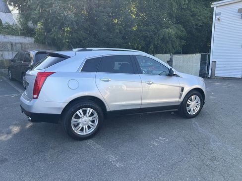 Used 2012 Cadillac SRX Luxury image 12