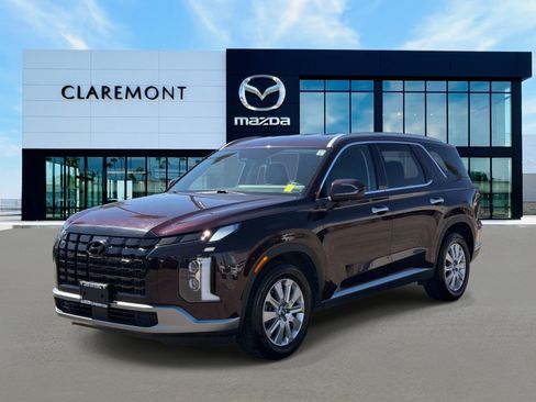 Used 2024 Hyundai Palisade SEL FWD image 3