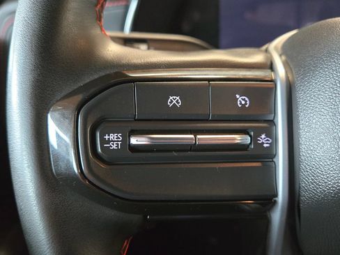 Used 2023 Chevrolet Colorado Z71 w/ Z71 Convenience Package 2 AWD/4WD image 19