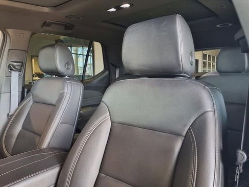 Used 2023 Chevrolet Traverse LT w/ LT Premium Package image 15