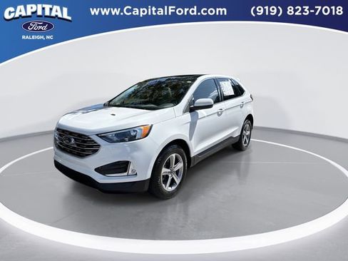 Used 2022 Ford Edge SEL w/ Convenience Package image 4