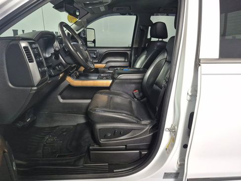 Used 2017 Chevrolet Silverado 1500 LTZ w/ LTZ Plus Package AWD/4WD image 9