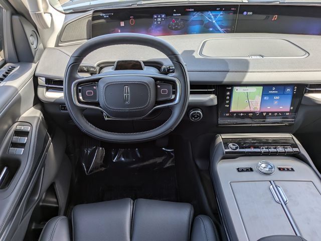 New 2027 Lincoln Navigator Premiere RWD image 16