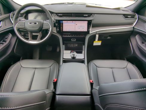 New 2026 Jeep Grand Cherokee Limited image 13