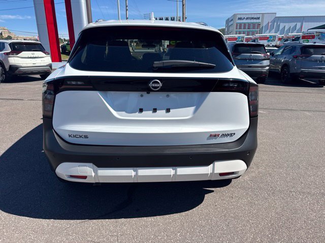 Certified 2025 Nissan Kicks SR AWD/4WD image 7