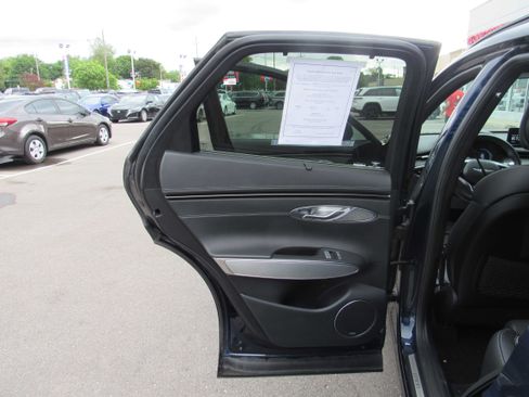 Used 2022 Genesis GV70 2.5T w/ Sport Prestige Package AWD/4WD image 11