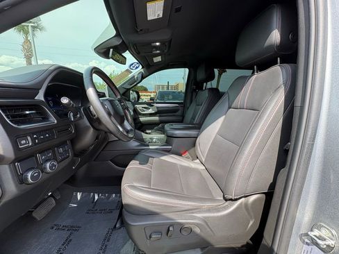 Used 2023 Chevrolet Suburban RST w/ Max Trailering Package RWD image 11