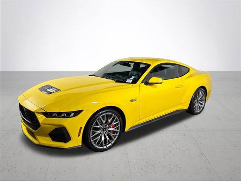 Used 2024 Ford Mustang GT Premium image 2