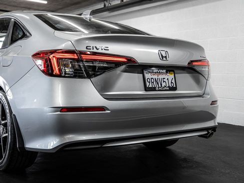 Used 2025 Honda Civic Sport image 15