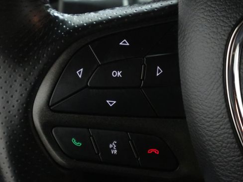 Used 2023 Dodge Challenger SXT w/ Blacktop Package image 27